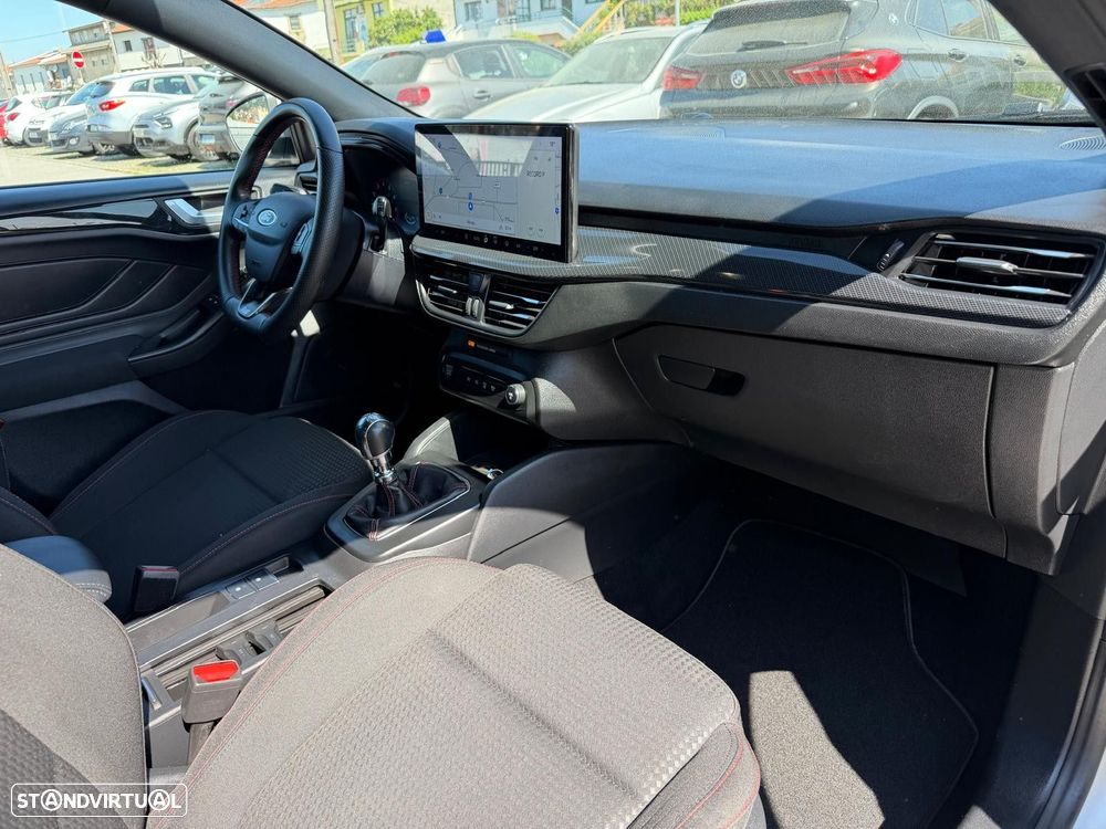 Ford Focus SW 1.0 EcoBoost MHEV ST-Line - 16