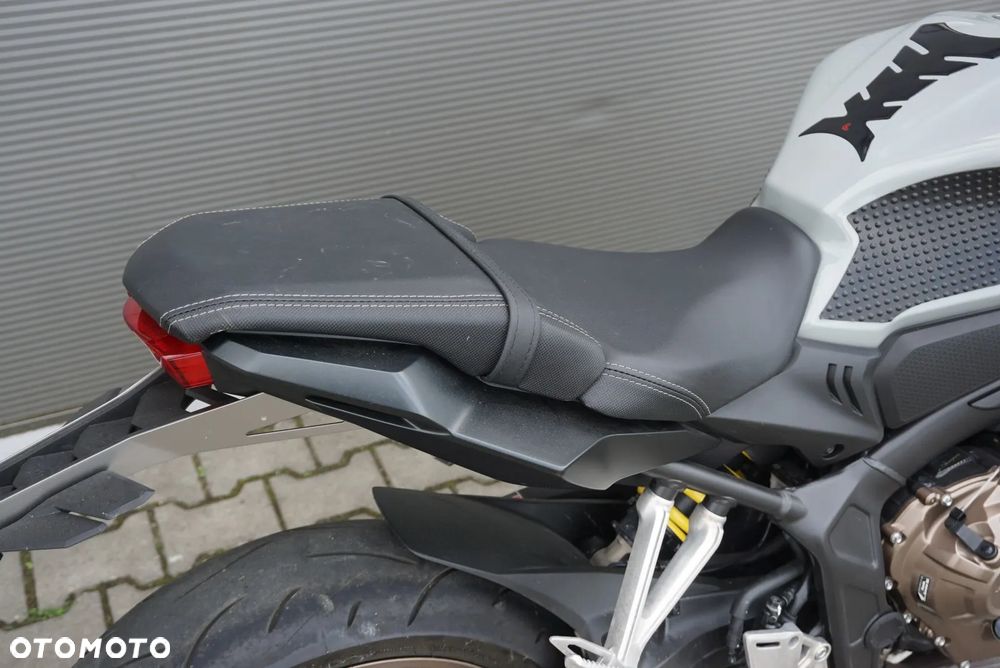 Honda CB - 6