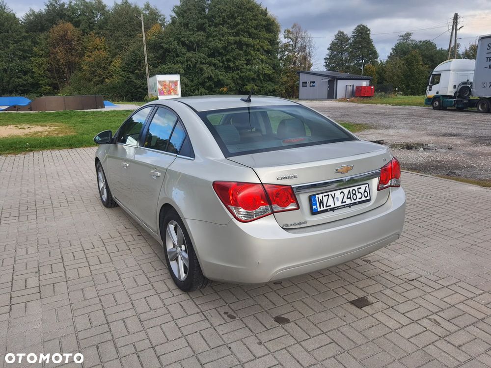 Chevrolet Cruze 2013 photo 3