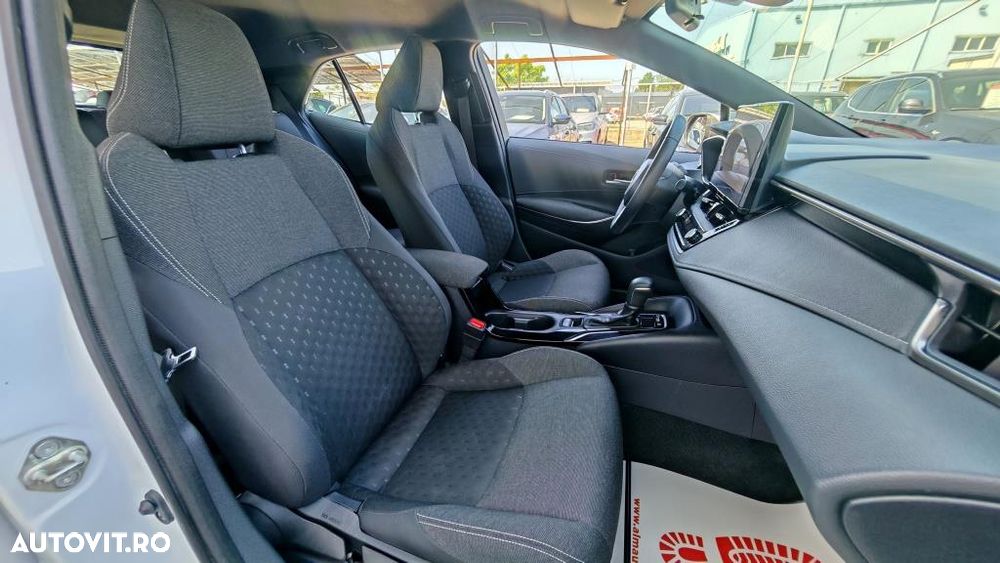 Toyota Corolla 1.8 HSD Dynamic - 13