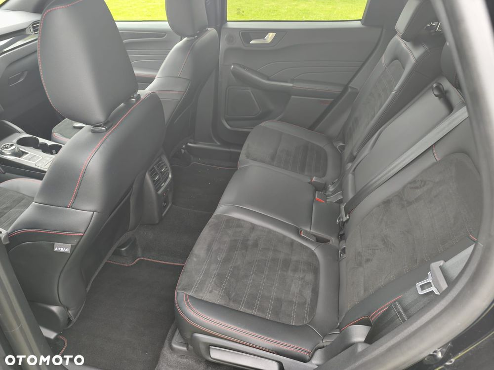 Ford Kuga 2.0 TDCi FWD ST-Line - 18