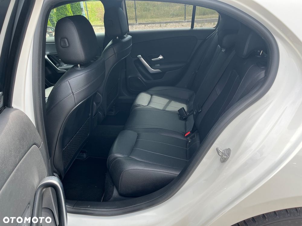 Mercedes-Benz Klasa A 220 7G-DCT Style - 17