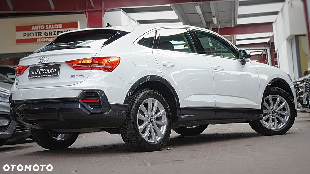 Audi Q3 Sportback - 12