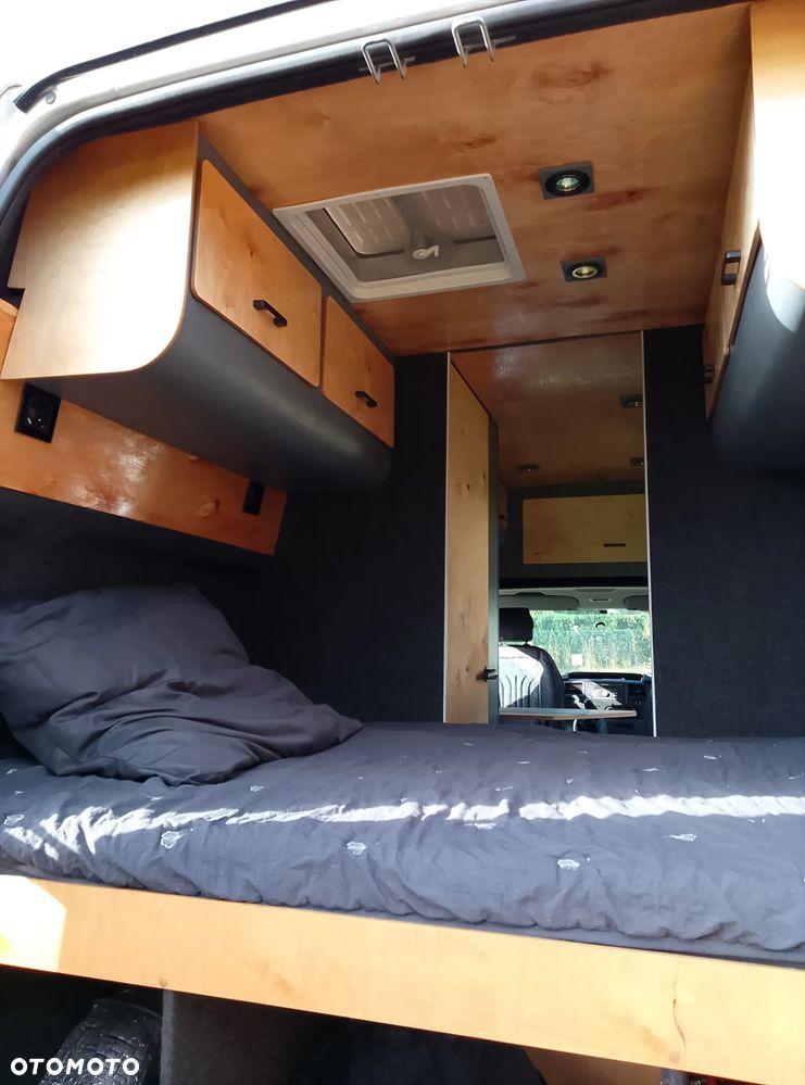 Ford Transit - 11