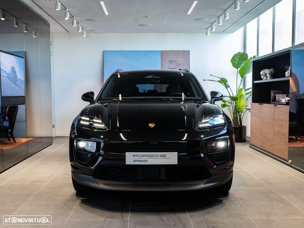 Porsche Macan Electric 4 - 2