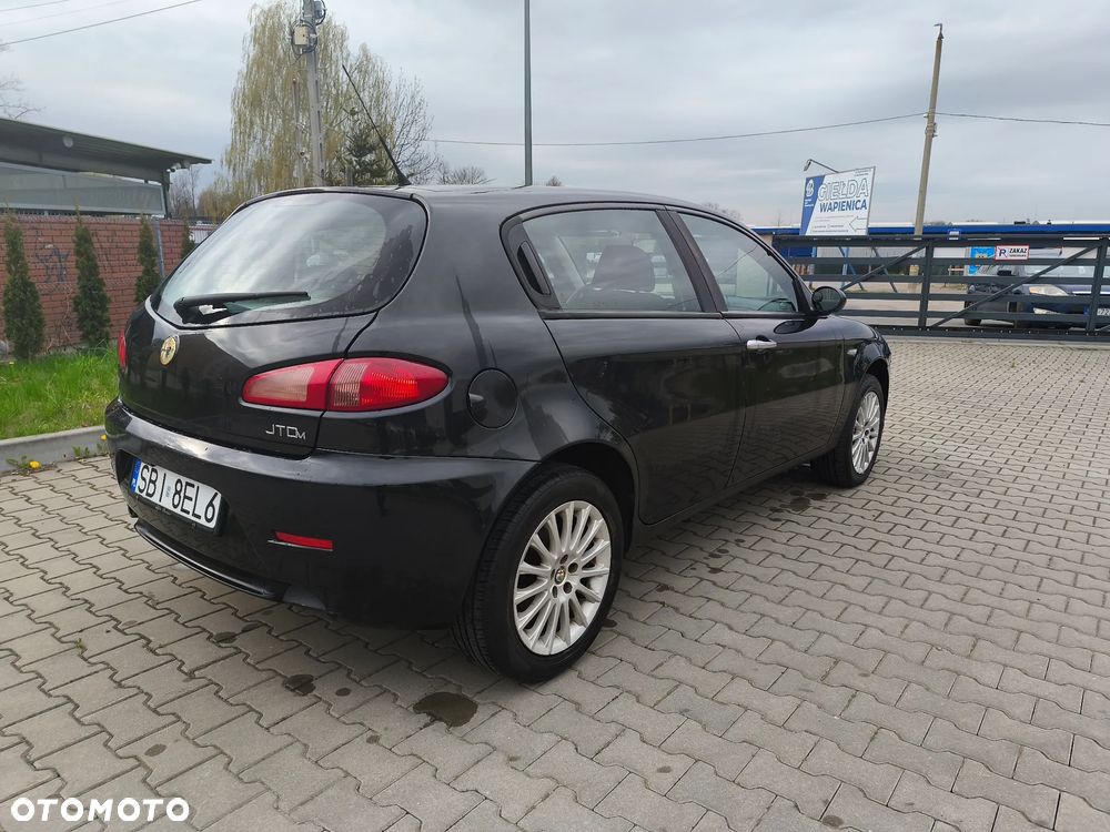 Alfa Romeo 147 - 5