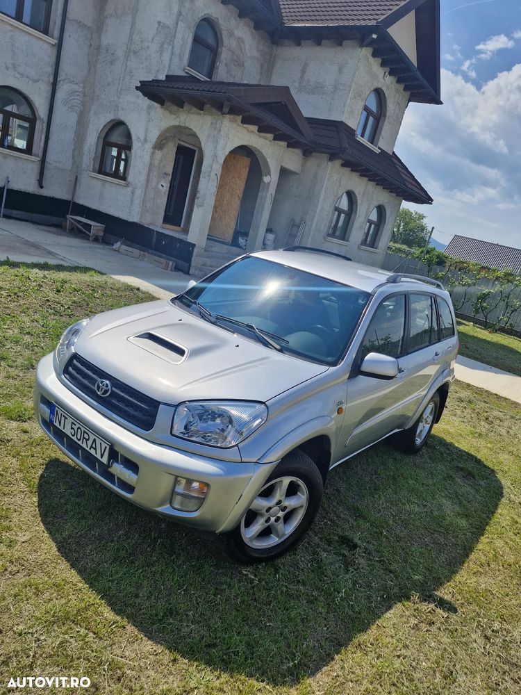 Toyota RAV4 2.0 D-4D Confort - 1