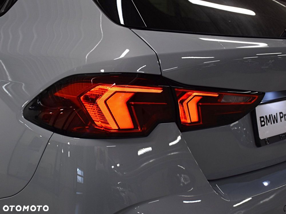 BMW Seria 1 - 32