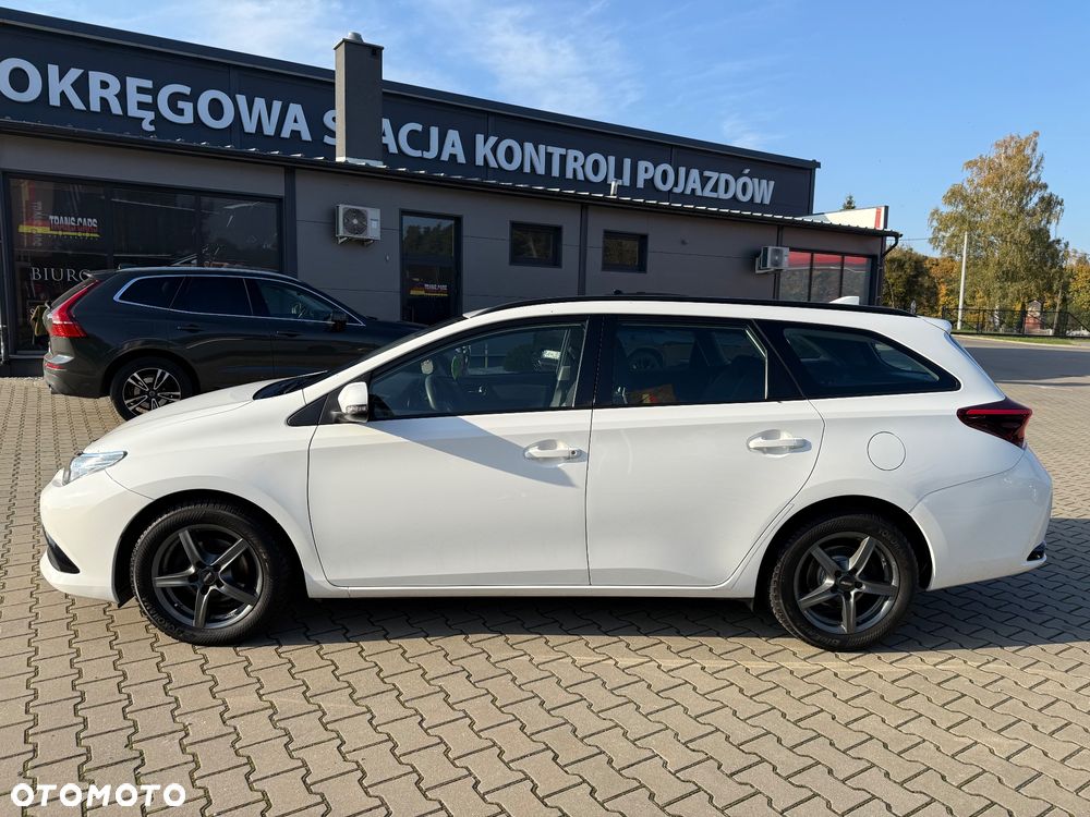 Toyota Auris 1.33 Dual-VVT-i Cool - 7