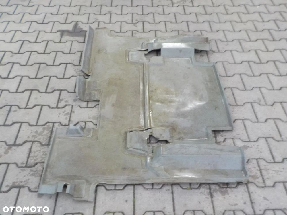 VW CRAFTER SPRINTER DOKA DUBELKABINA WYKŁADZINA GUMA PODŁOGA TYŁ - 3