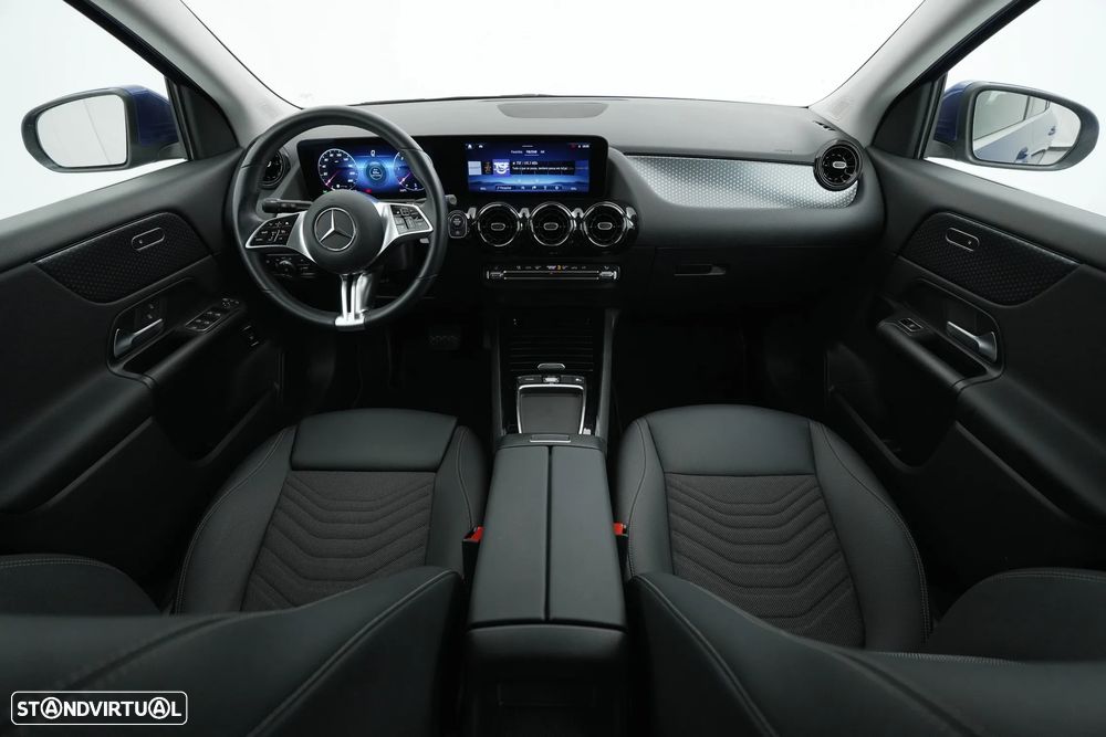 Mercedes-Benz GLA 180 d Progressive - 13