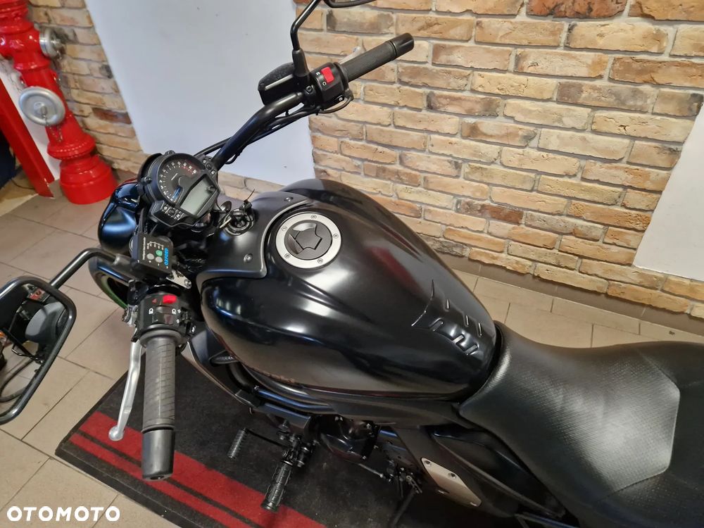 Kawasaki Vulcan S - 16