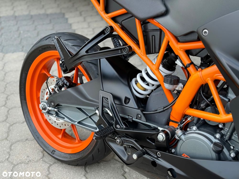 KTM RC 125 - 14