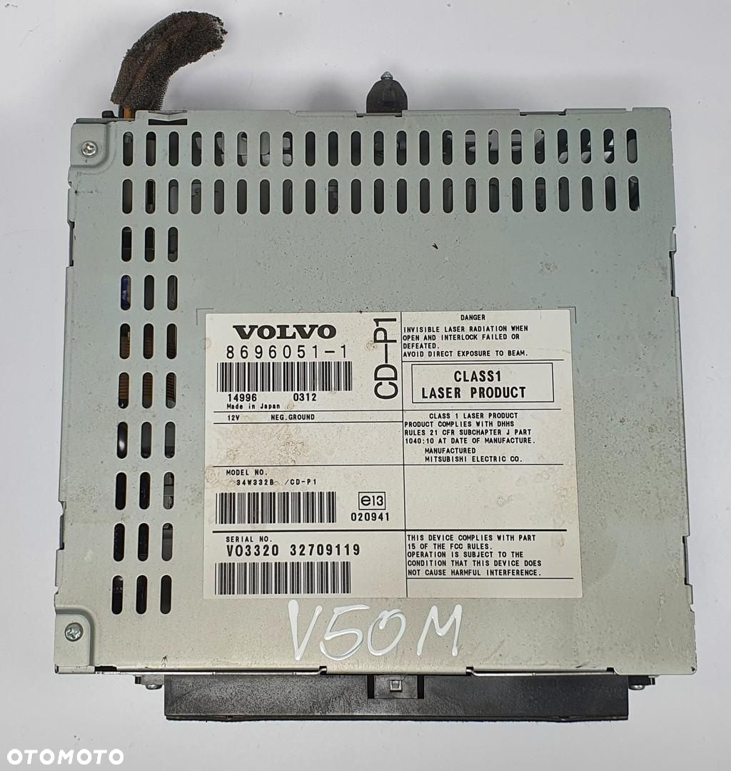 RADIO ODTWARZACZ PŁYT CD VOLVO V50 8696051 - 2