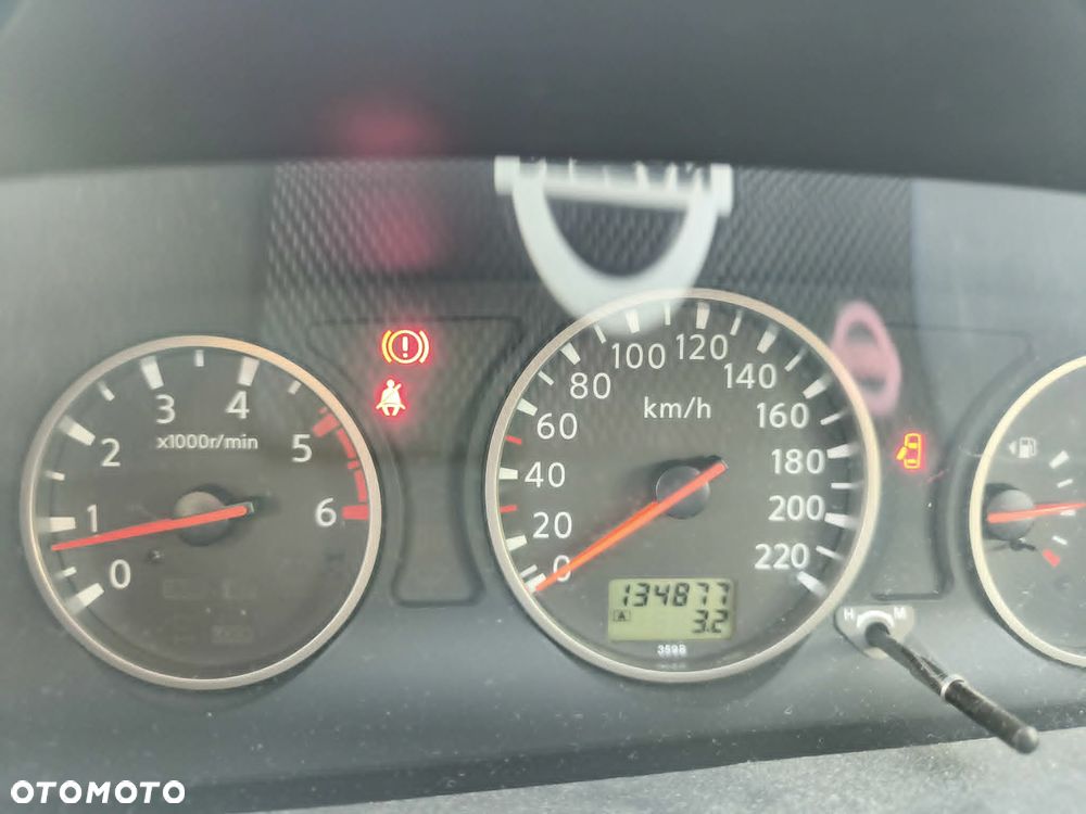 Nissan X-Trail 2.2 dCi Comfort - 6