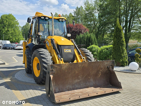 JCB 4CX