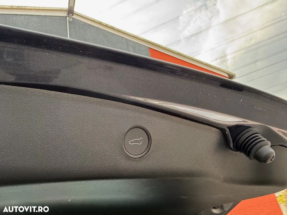 Tesla Model 3 Long Range - 19