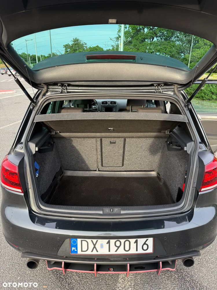Volkswagen Golf - 9