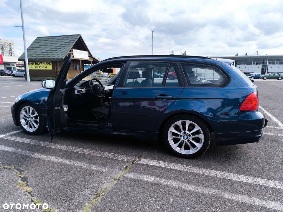 BMW Seria 3 318d DPF - 6