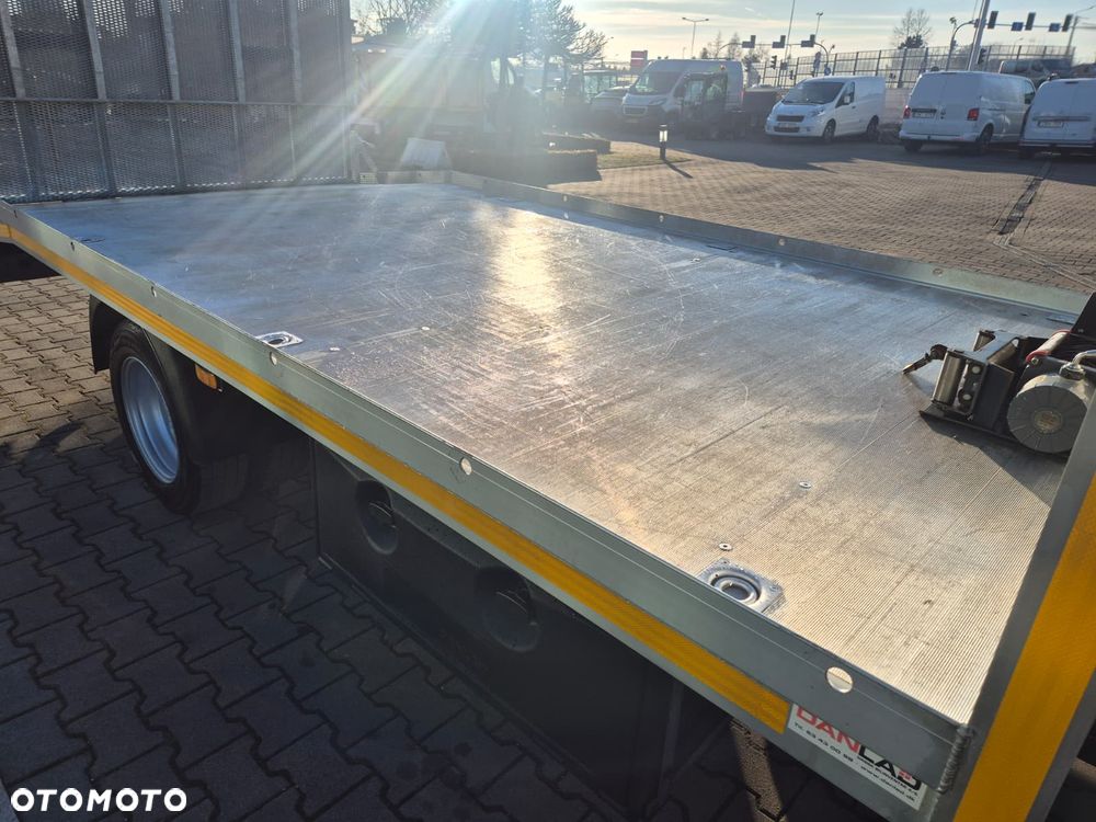 Ford Transit 2.0 TDCi / AUTOLAWETA / LAWETA DO MASZYN / SZEROKI NAJAZD / STAN IDEALNY / 1 WŁ / BEZWYPADKOWY / ORYGINALNY PRZEBIEG / 3 MIEJSCA / POMOC DROGOWA / NAPĘD TYŁ / EURO 6 / NISKI PRZEBIEG! - 25
