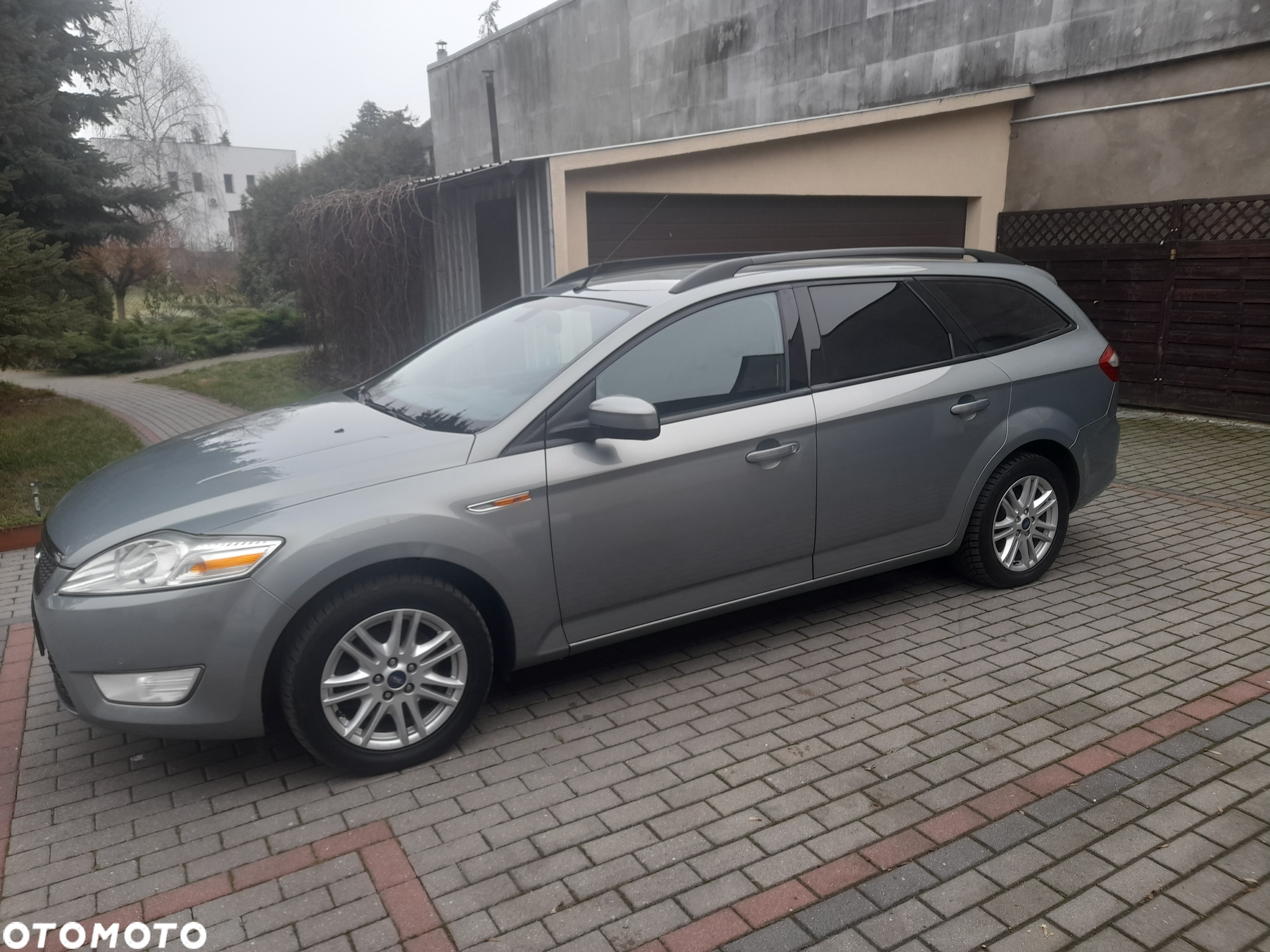 Ford Mondeo 2.0 Trend - 11