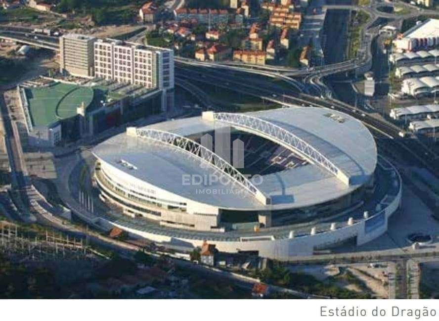 T1+1 com Terraço junto ao Estádio do Dragão – Excelente oportunidade d - Grande imagem: 5/10