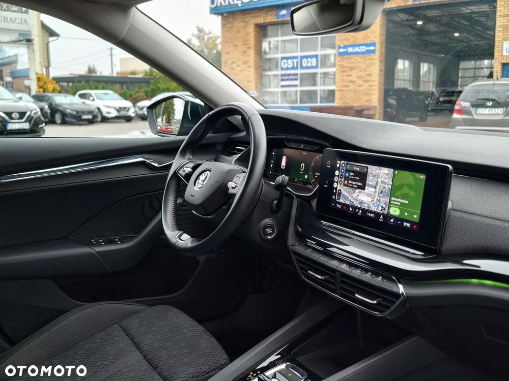 Skoda Octavia 2.0 TDI Style DSG - 32