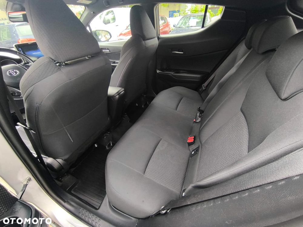 Toyota C-HR 1.2 T Dynamic - 12