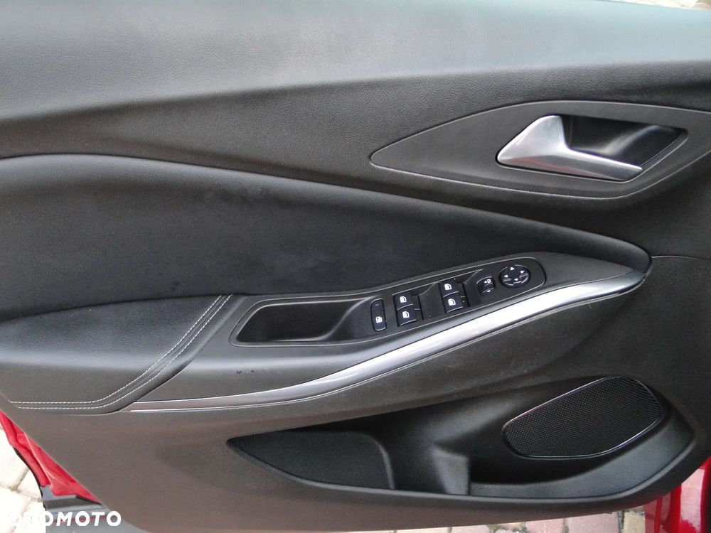 Opel Grandland X 1.2 T GPF Elegance Business Pack S&S - 33