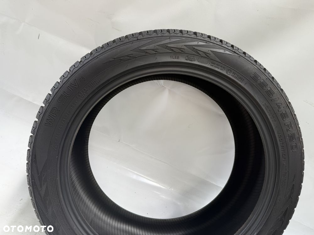 255/45/20 Nokian WR SUV4 105W - 2
