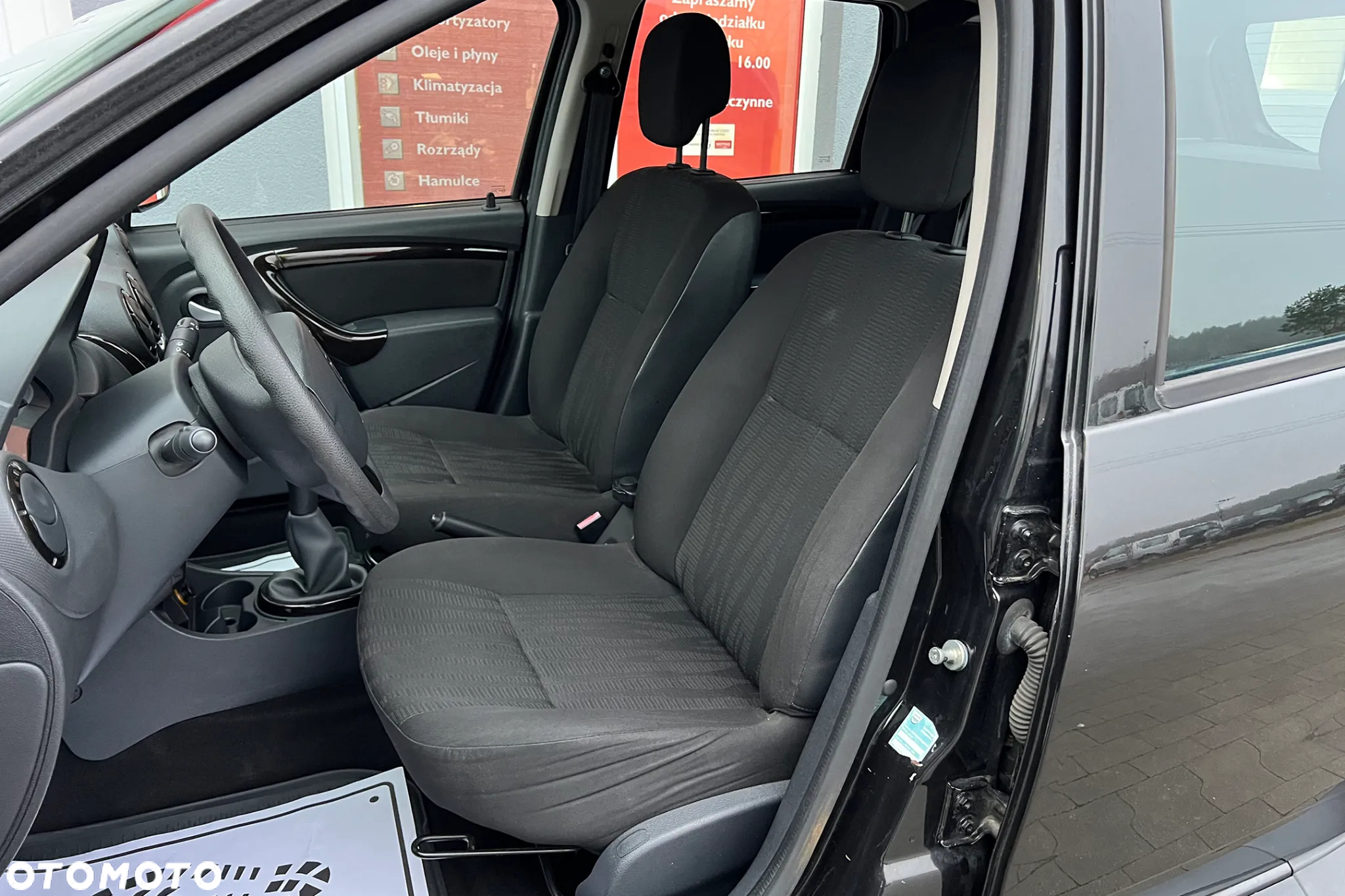 Dacia Duster 1.6 - 21