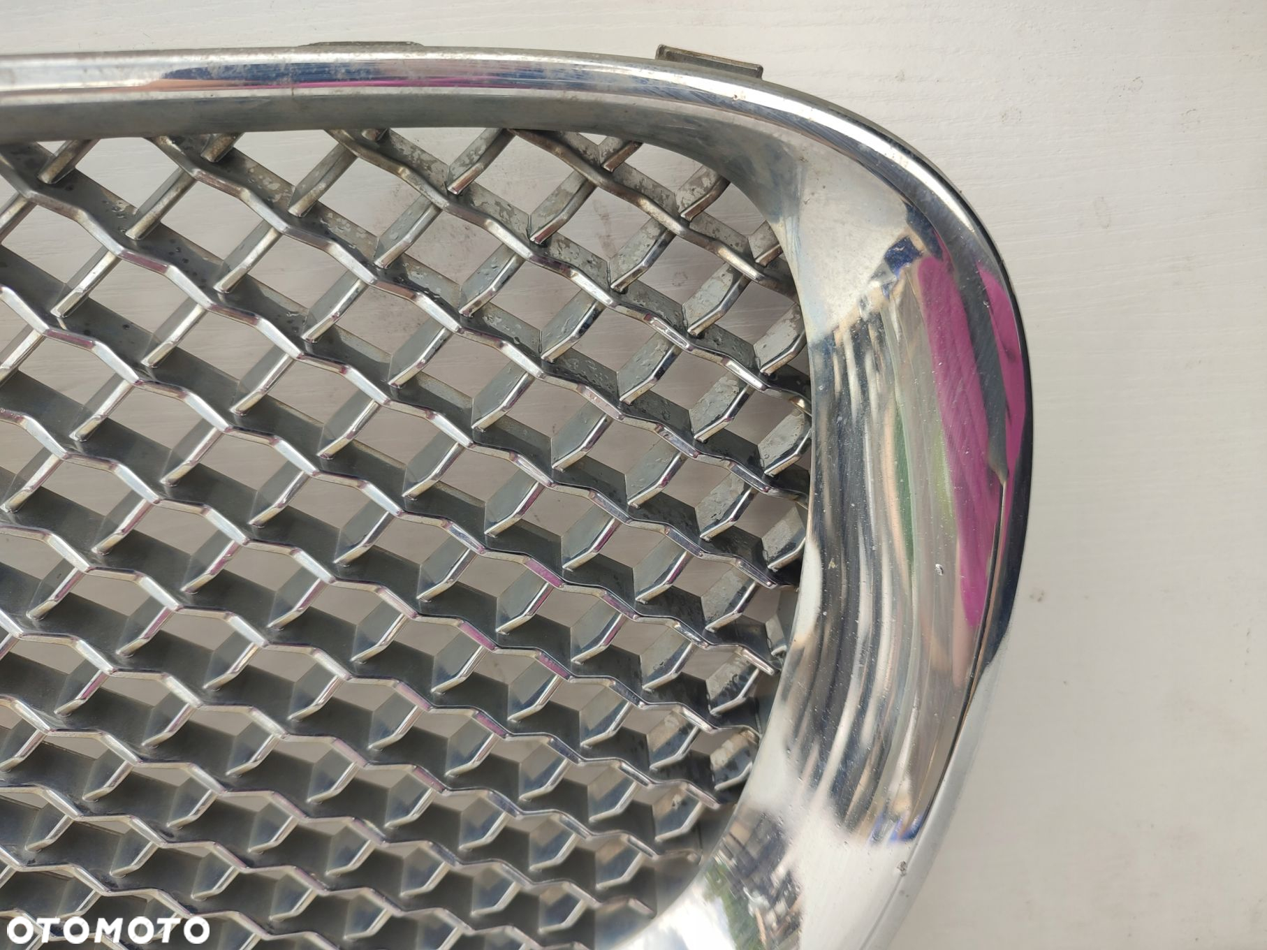 Grill atrapa chłodnicy JAGUAR XF X250 07-11 ORYGINAŁ 8X23-8A100-AA - 8