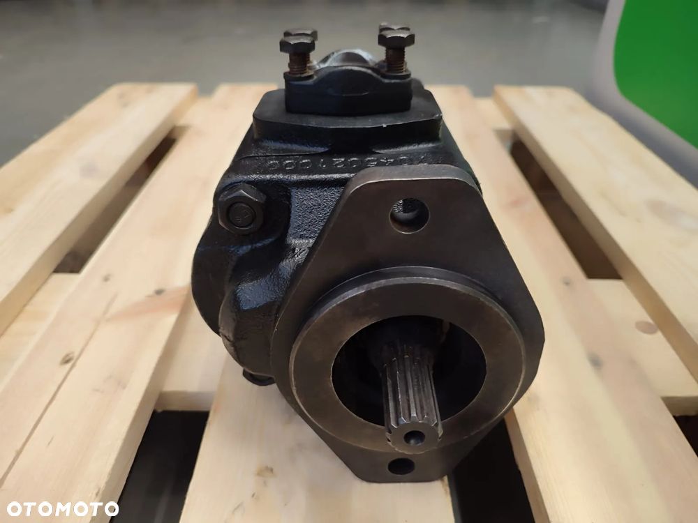 Pompa hydrauliczna PARKER 7045021000 MANITOU MLT 1740 - 4