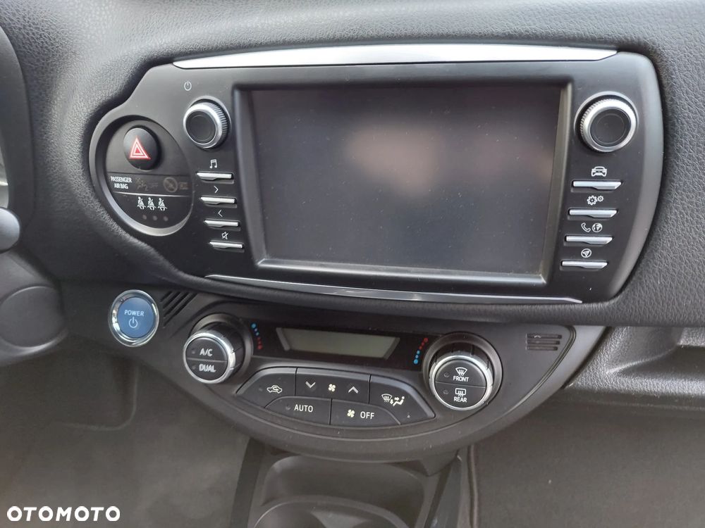 Toyota Yaris 1.5 VVT-i Selection - 10