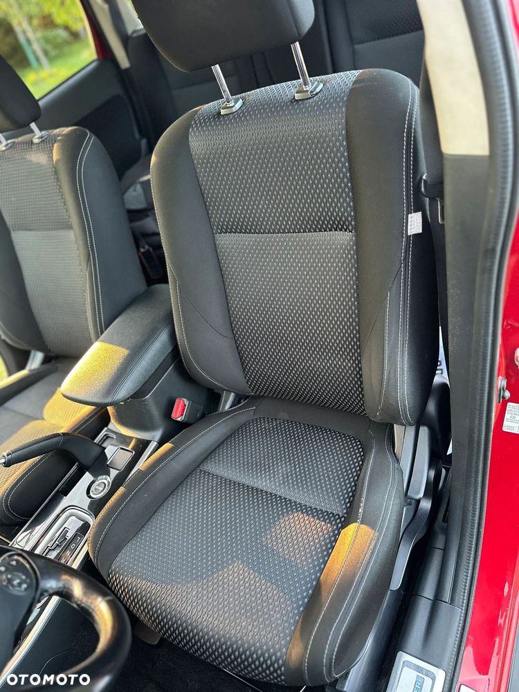 Mitsubishi Outlander 2.0 Intense 4WD CVT - 29
