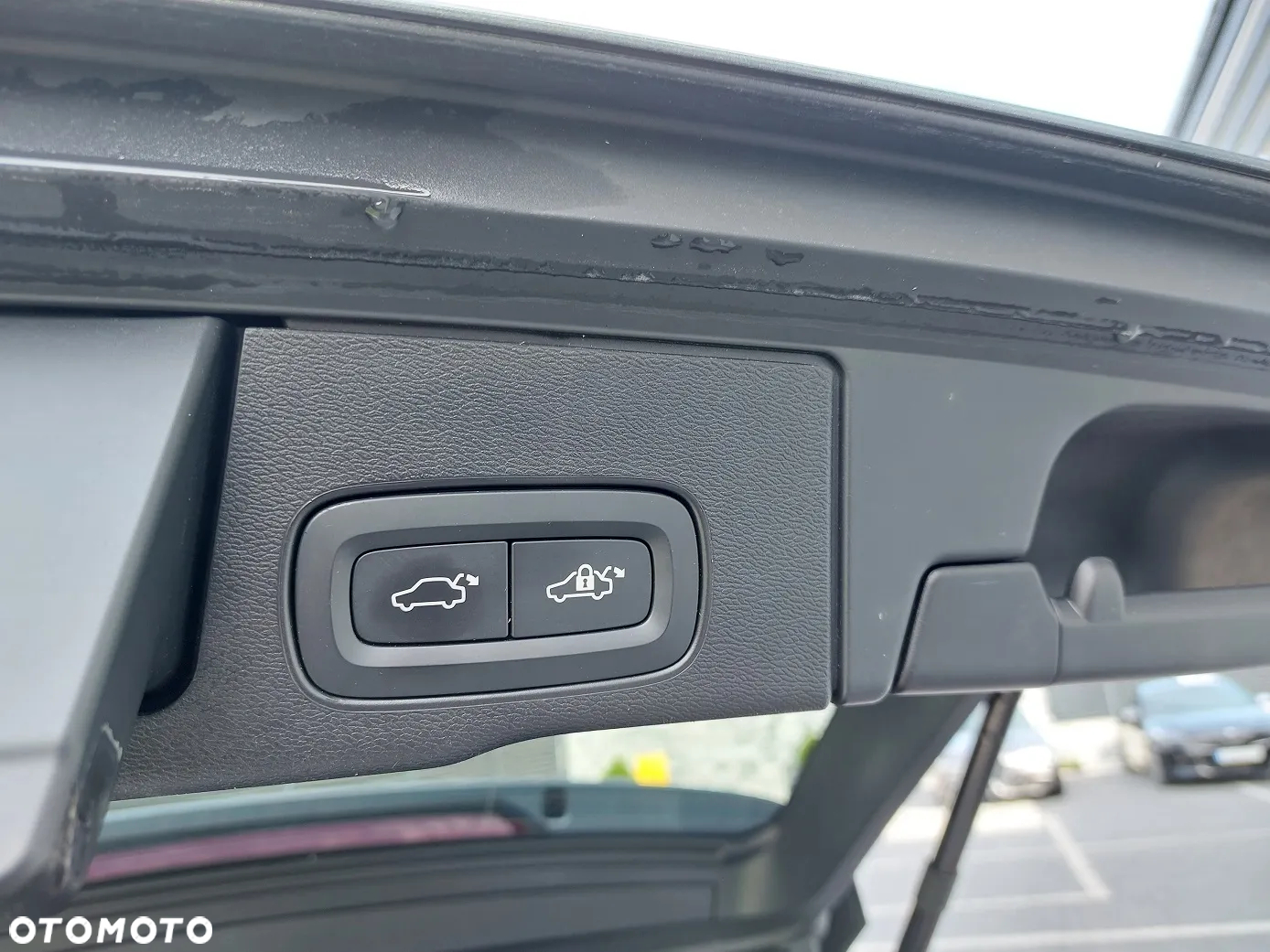 Volvo XC 60 T8 Twin Engine AWD Geartronic Momentum - 18