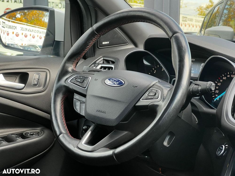 Ford Kuga - 9