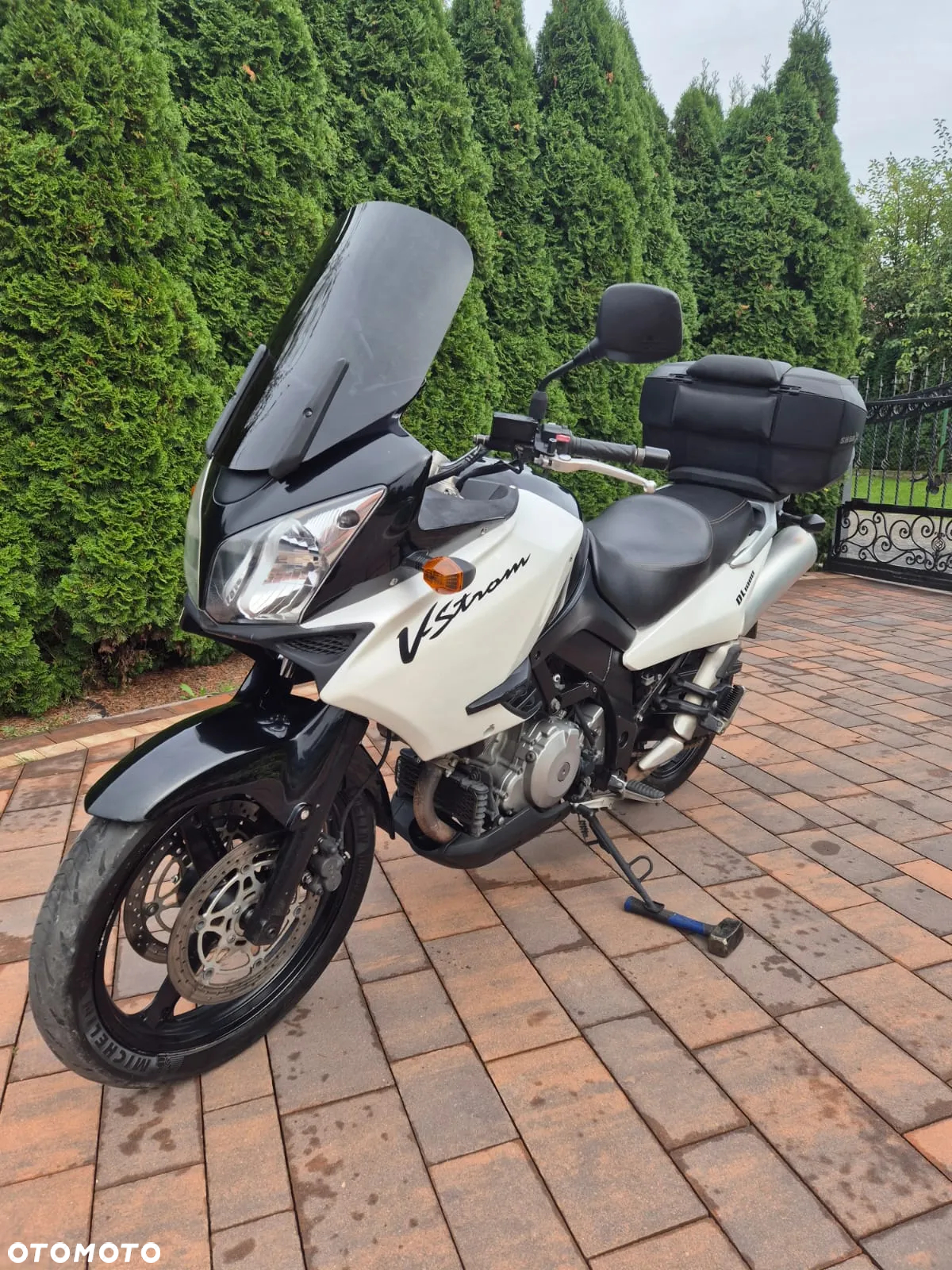Suzuki V-STROM - 2