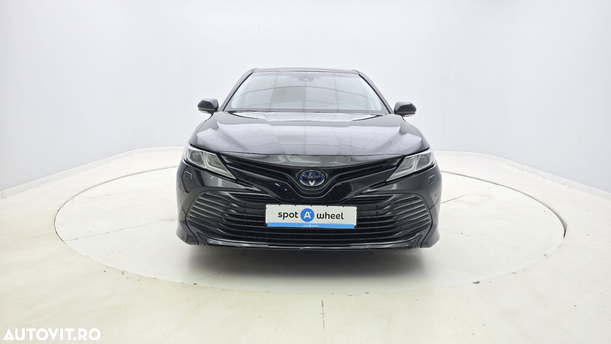 Toyota Camry - 2