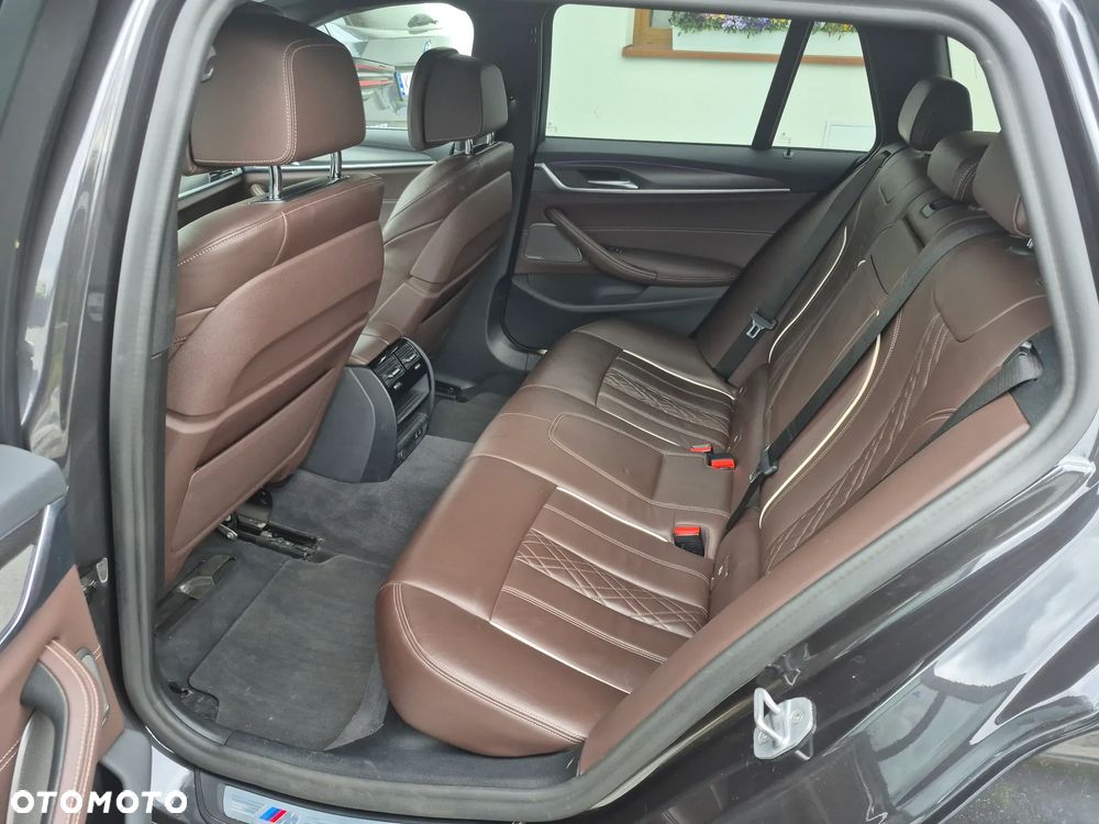 BMW Seria 5 530e xDrive M Sport sport - 4