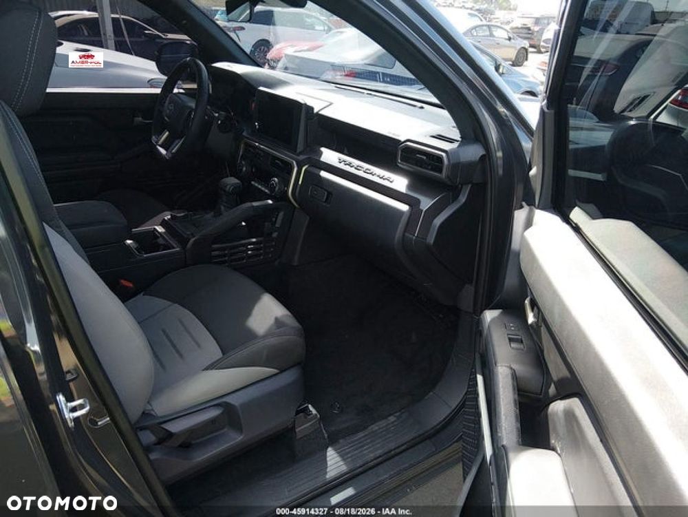 Toyota Tacoma - 10