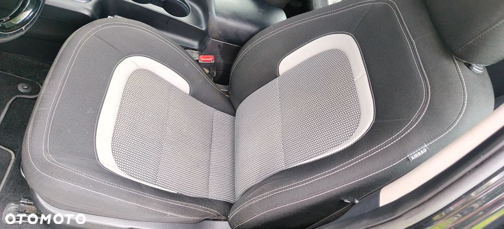 Kia Ceed 1.6 GDI DCT Platinum Edition - 9