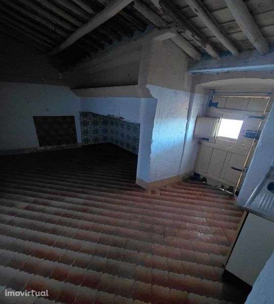 PALACETE c/ vista MARAVILHOSA,  Habitável c/ telhado recente - Grande imagem: 4/11