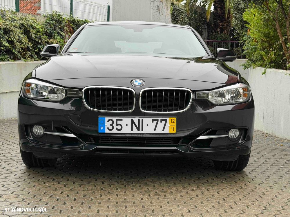 BMW 328 i Auto Line Sport - 16
