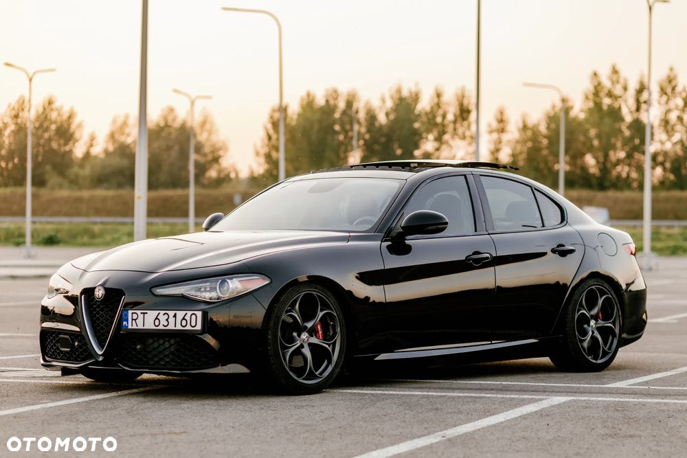 Alfa Romeo Giulia 2.0 Turbo 16V AT8 Veloce - 15