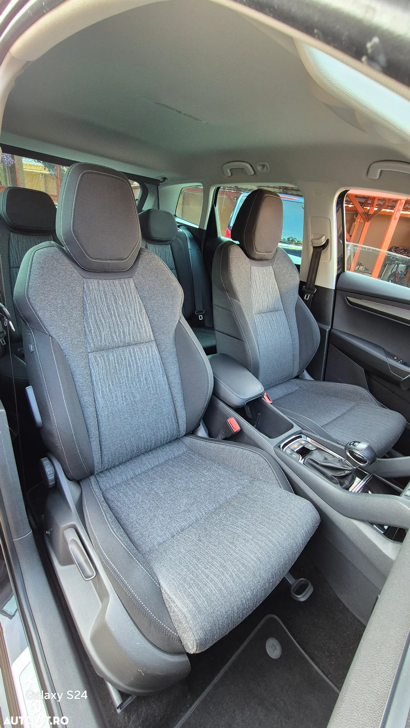 Skoda Karoq 2.0 TDI SCR 4x4 DSG Style - 14