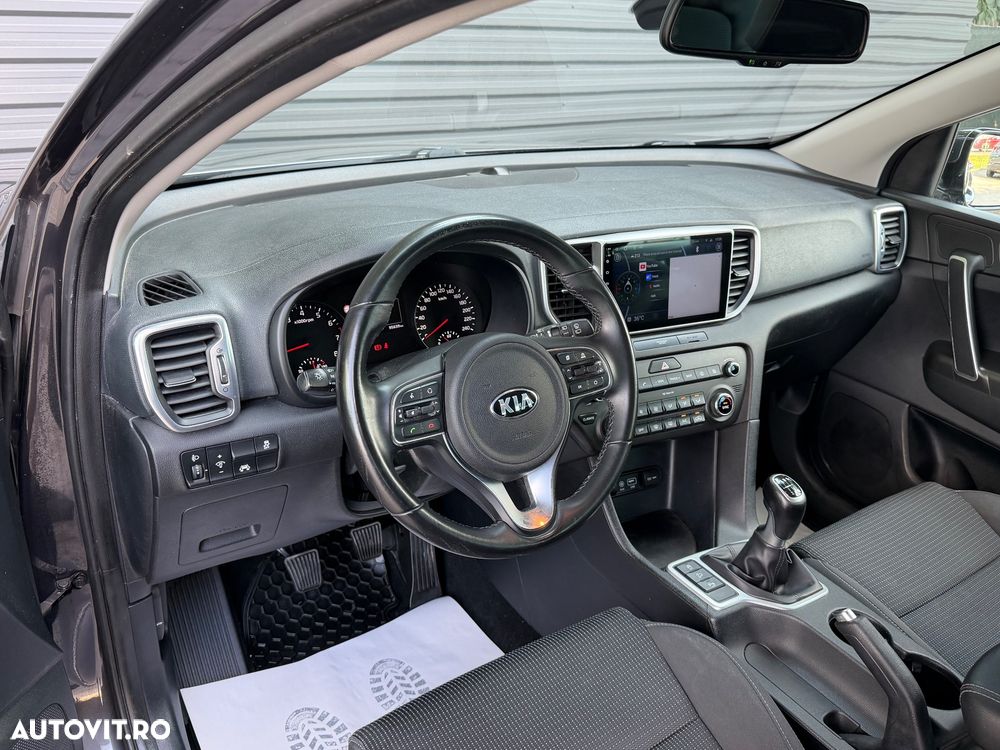 Kia Sportage 1.6 GDI 2WD Attract - 12