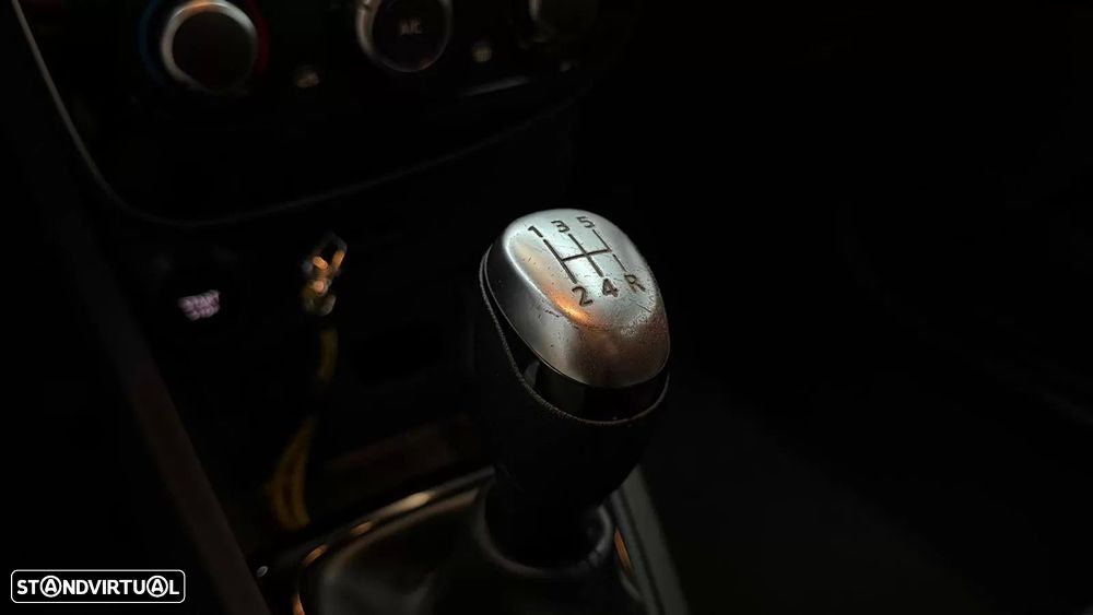 Renault Clio 1.5 dCi Dynamique S - 20