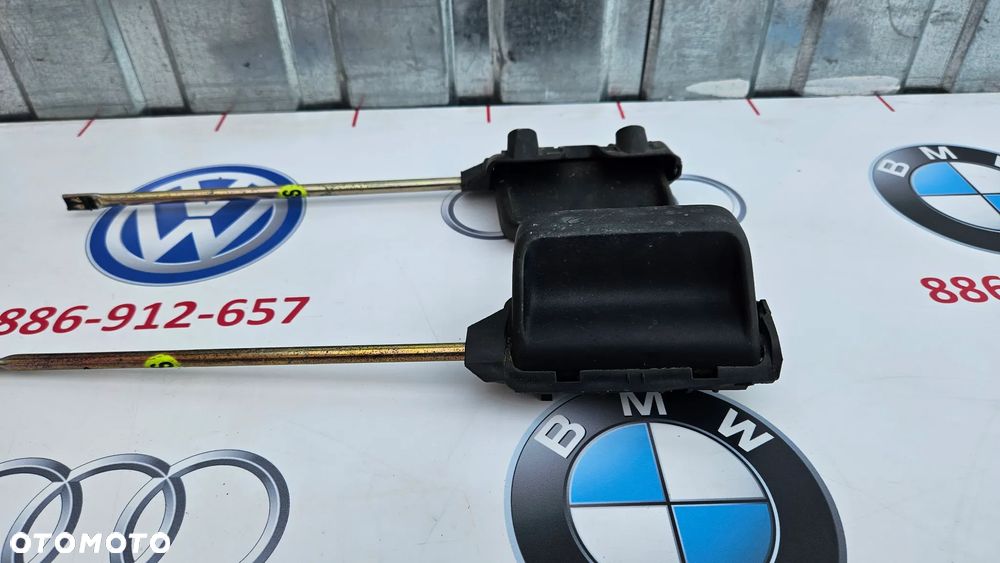 VW Caddy 2K III 2003- Rolka drzwi przesuwnych prawych Rolki drzwi przesuwnych prawych Prowadnica prawa Zamek Rygiel Mocowanie Obudowa Klamka odbojnik - 19