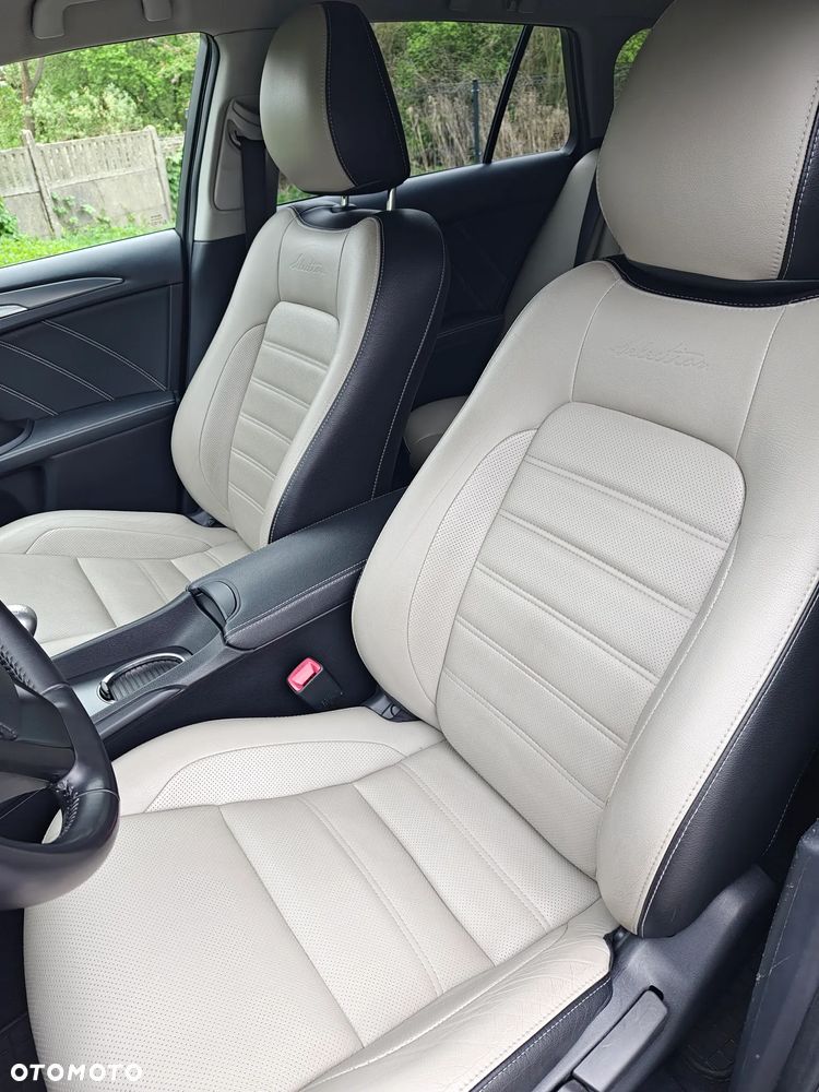 Toyota Avensis 1.8 Selection - 17